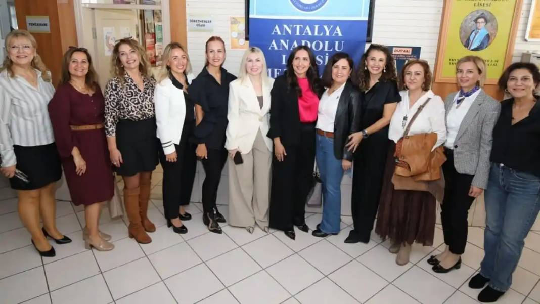 Antalya Anadolu Lisesi'nde Büyük Dönüşüm: Eğitim Devrimi Yapıldı! 6